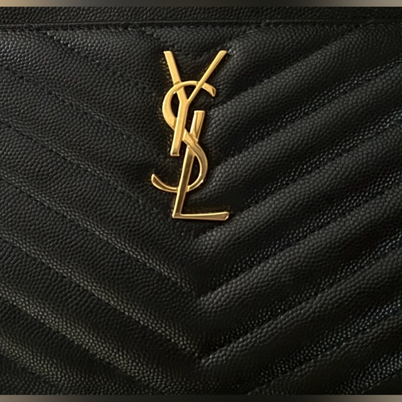 Saint Laurent Monogram Matelasse Leather Wristlet with removable strap!! - Picture 4 of 4